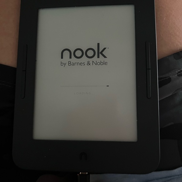 Nook Glowlight 3 - Picture 3 of 3